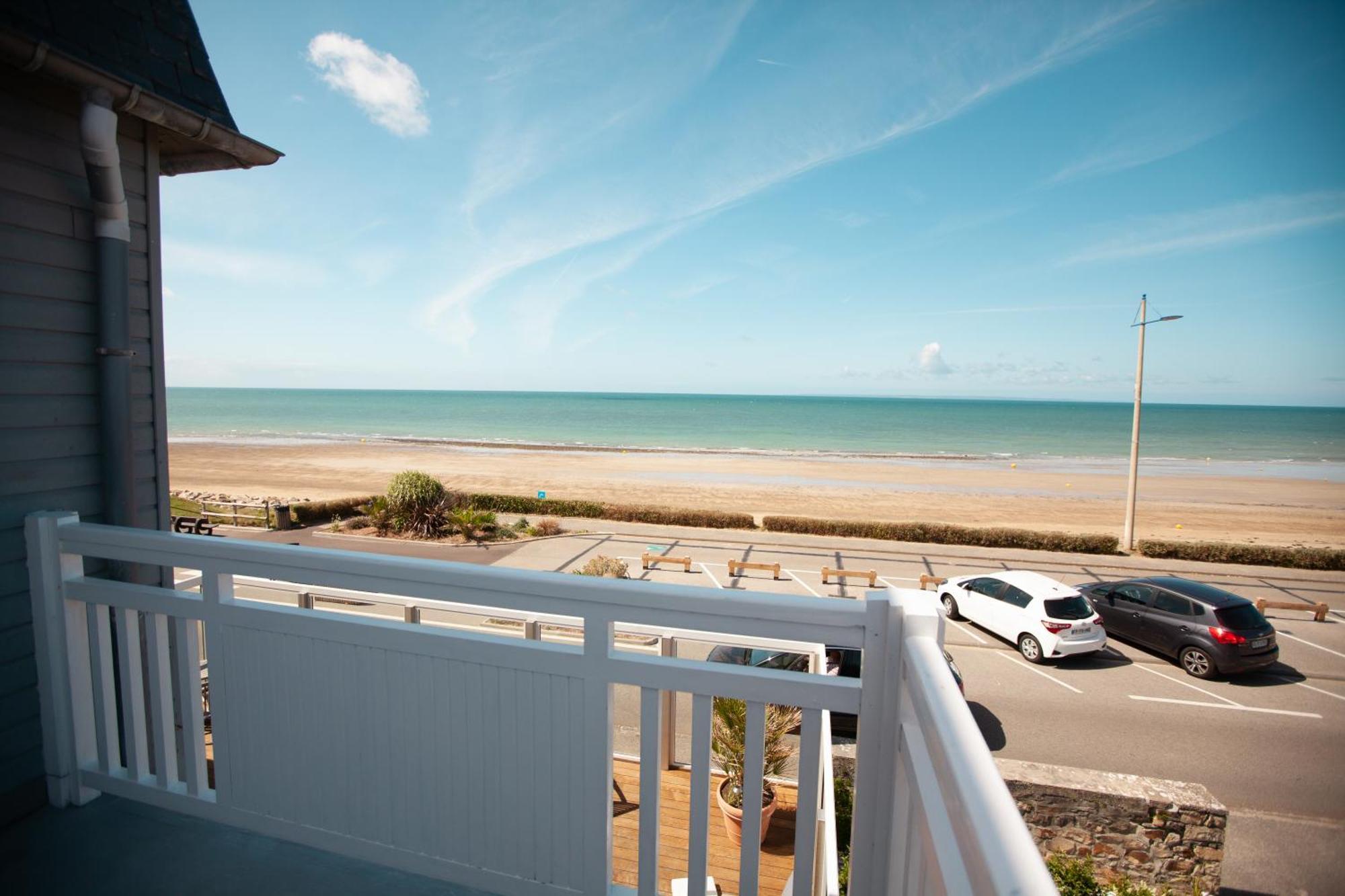 Hotel Des Isles Barneville-Carteret Exterior photo