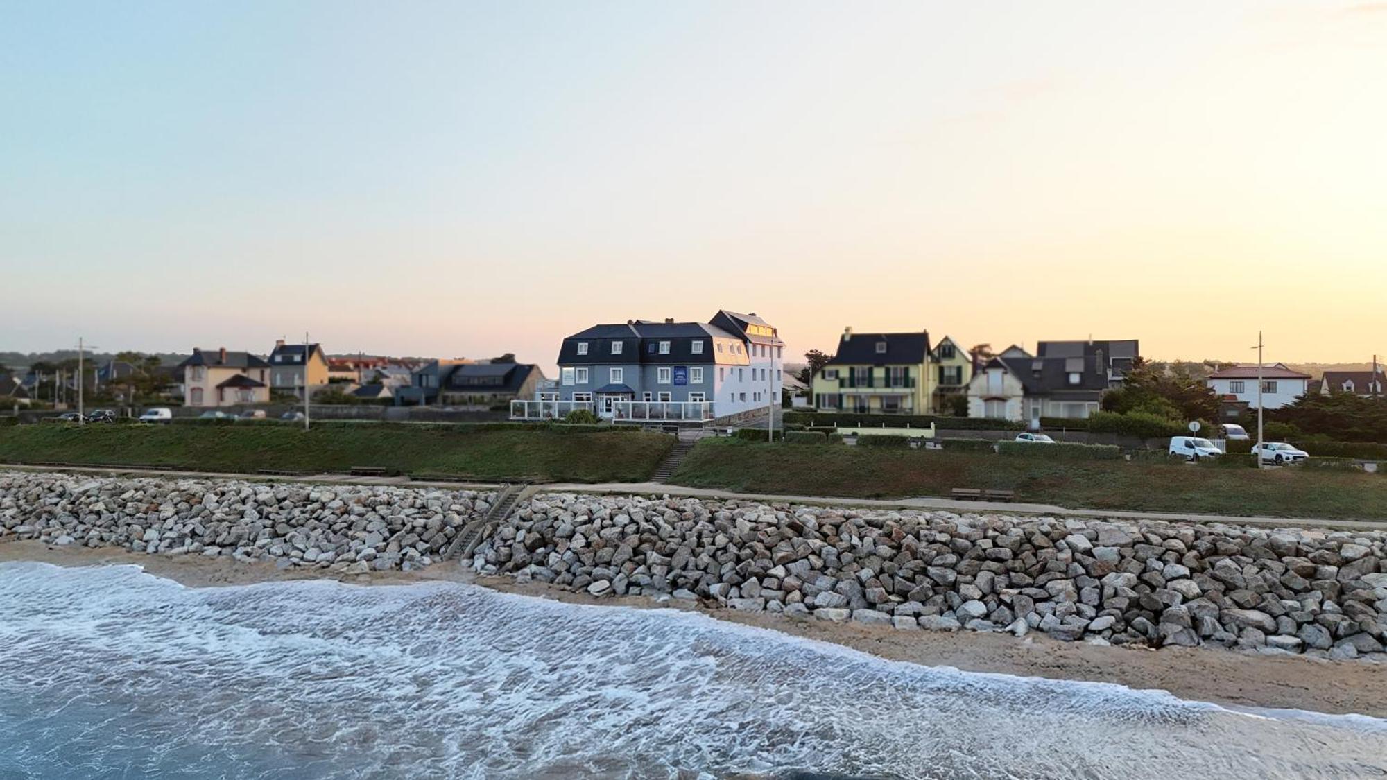 Hotel Des Isles Barneville-Carteret Exterior photo